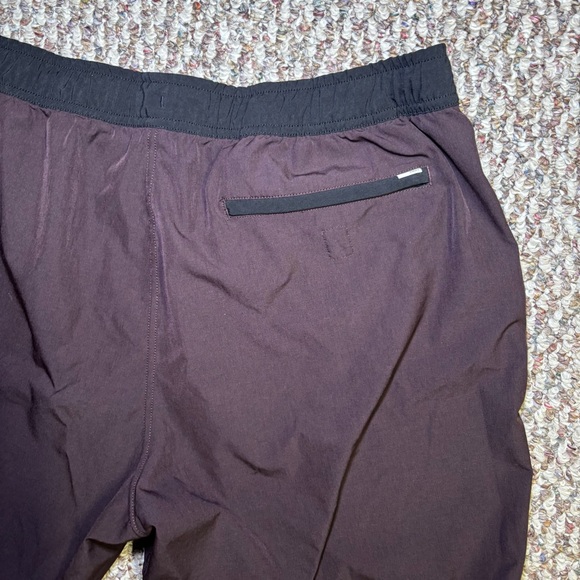 Vuori Banks Athletic Shorts 7" Men's Size XXL Dark Maroon Athletic Workout Gym - Picture 9 of 11